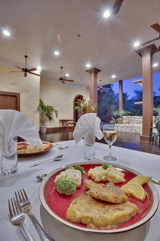 Mahogany Hall Luxury Boutique Resort San Ignacio Dış mekan fotoğraf