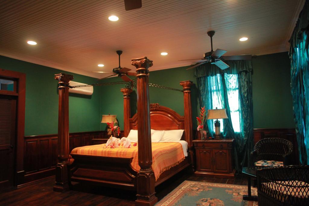 Mahogany Hall Luxury Boutique Resort San Ignacio Dış mekan fotoğraf