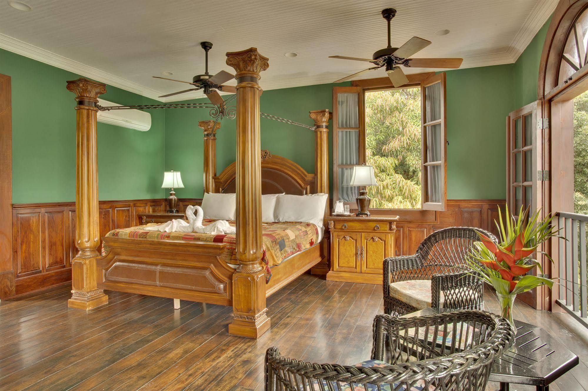 Mahogany Hall Luxury Boutique Resort San Ignacio Dış mekan fotoğraf